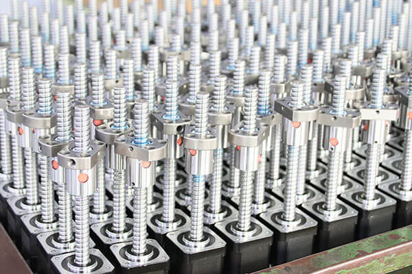 Motor Pelangkah Skru Utama Bersepadu untuk Dijual