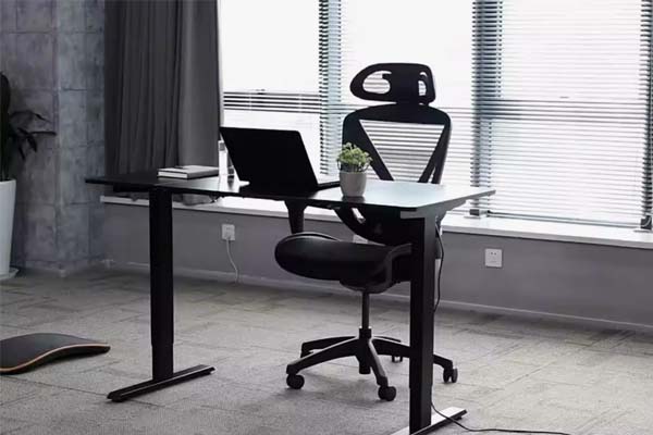 Мотор са линеарним актуатором за електрични сто подесив по висини