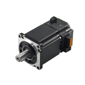m&oacute;tair servo comhth&aacute;ite brushless